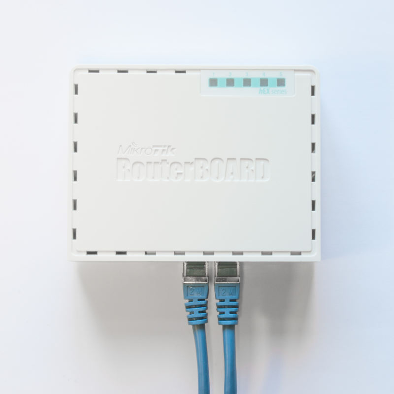 ROUTERBOARD RB750GR3 HEX GIGABIT ETHERNET - MIKROTIK - Image 4